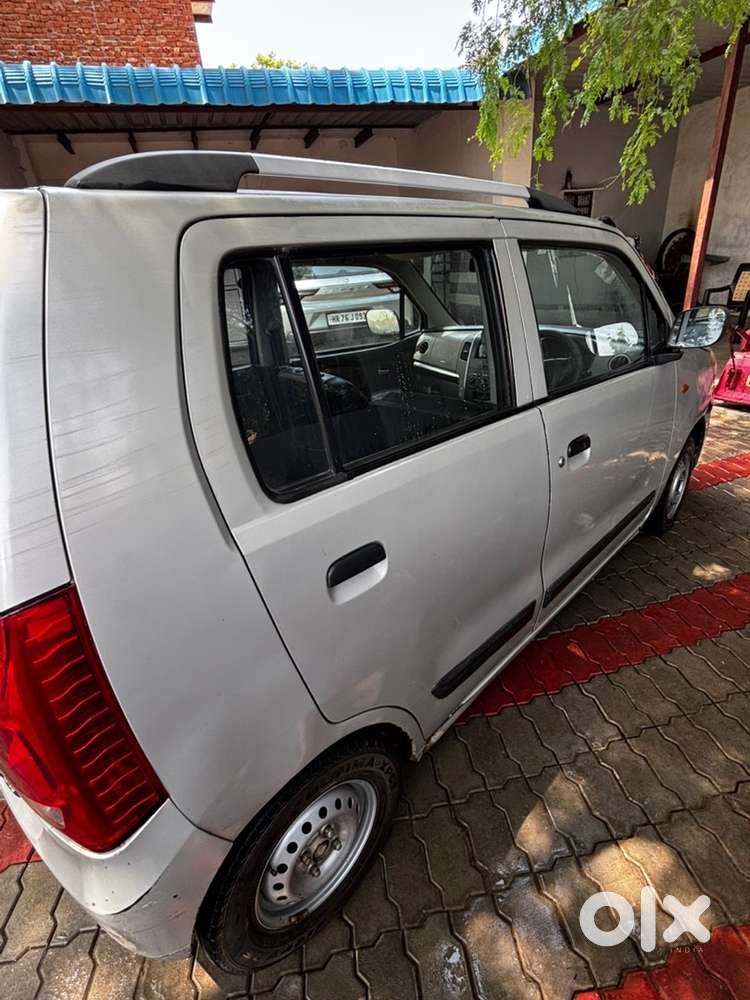 Wagon R Lxi 2013