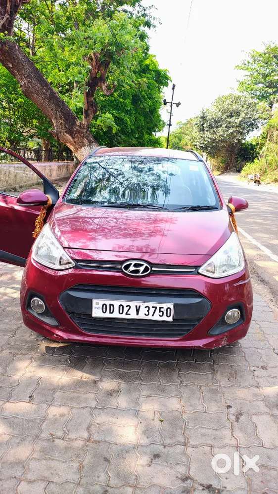 Hyundai Grand I10 2015 Petrol Well Maintained