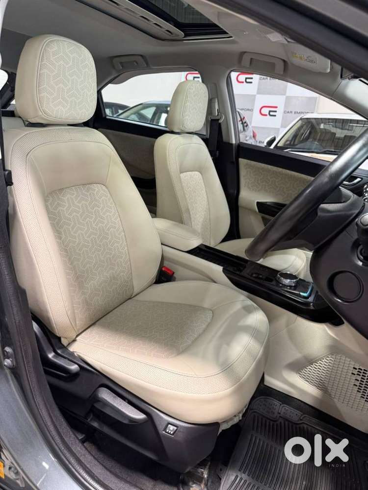 Tata Nexon 1.2 Revotron Xza Plus (o) Amt, 2020, Petrol