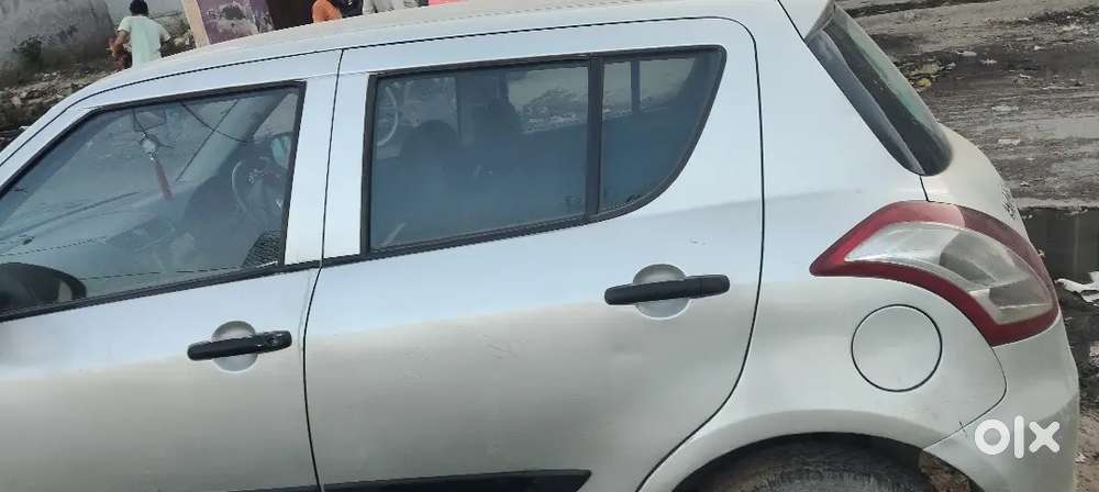 Maruti Suzuki Swift 2013 Petrol
