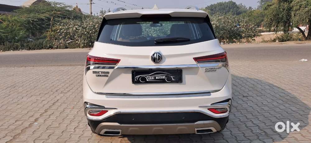 Mg Hector Plus 1.5 Sharp Turbo Cvt 6 Str, 2022, Petrol