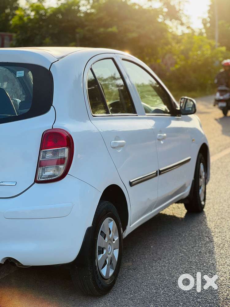 Nissan Micra Cvt Xv, 2015, Petrol