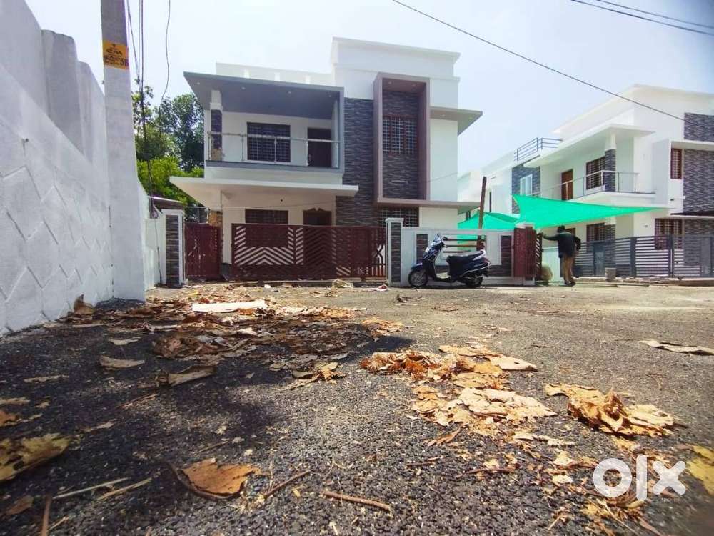 3BHK Villa Near Smart City Thengode, Kakkanad For Sale Houses