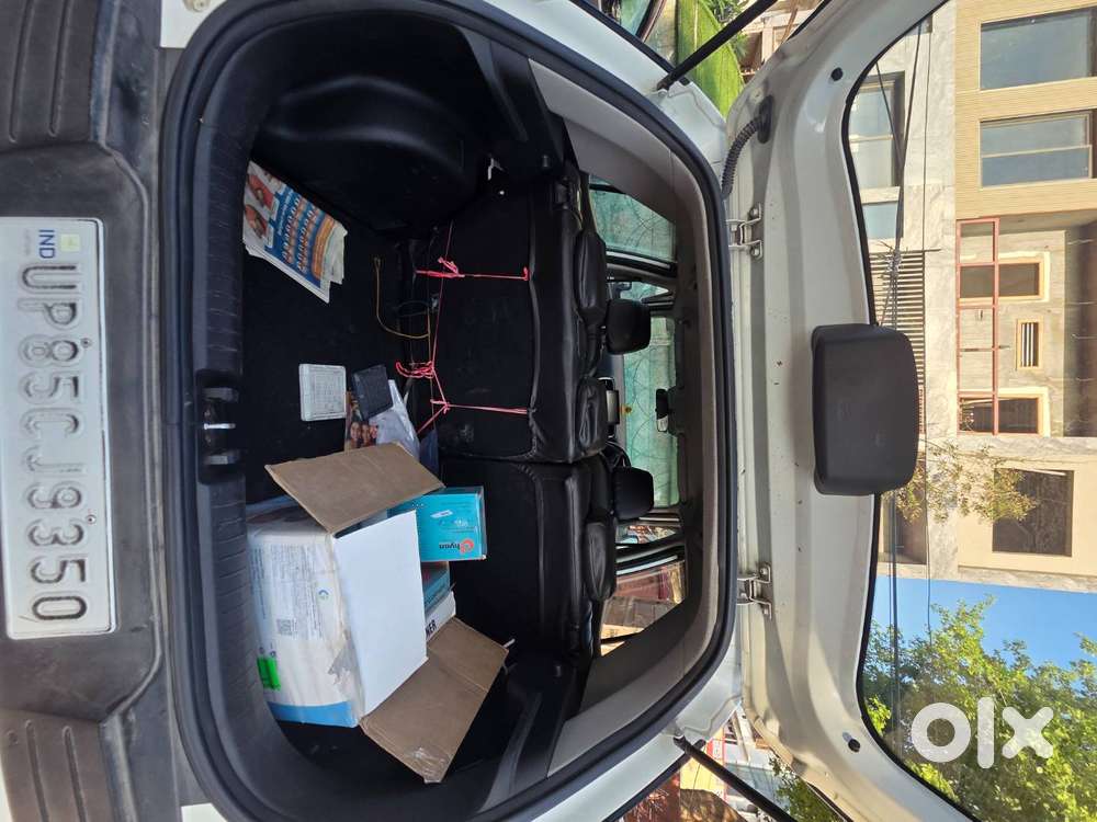 +7 Hyundai Venue Price - Images, Colours & Reviews - Carwalethe Hyu