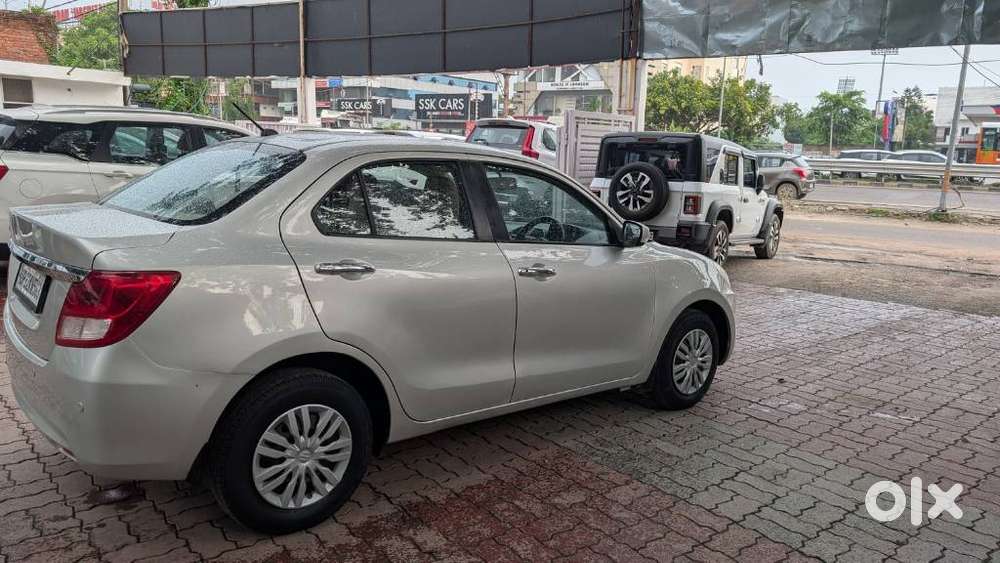 Maruti Suzuki Dzire 1.2 Vxi, 2019, Petrol