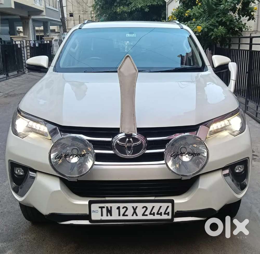 Toyota Fortuner 2018 Diesel 185521 Km Driven