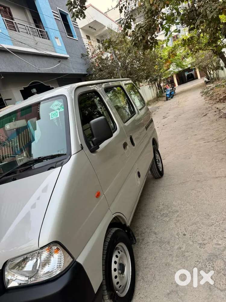 Maruti Suzuki Eeco 2025 Cng & Hybrids 4500 Km Driven