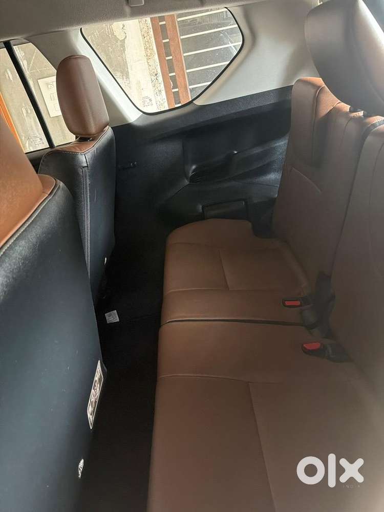 Toyota Innova Crysta 2018 Petrol 24000 Km Only Used To Droplady Driven
