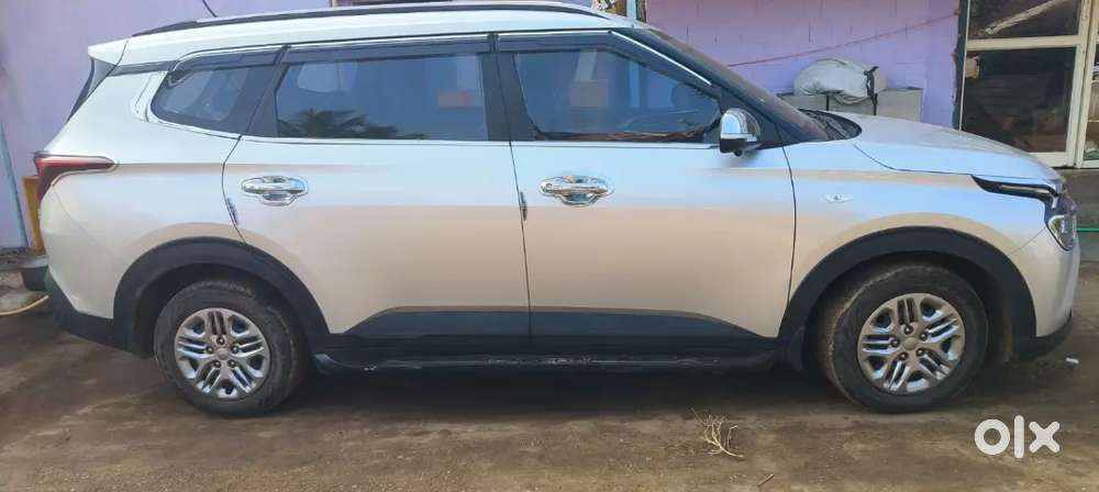 Kia Carens 2024 Petrol 8000 Km Driven
