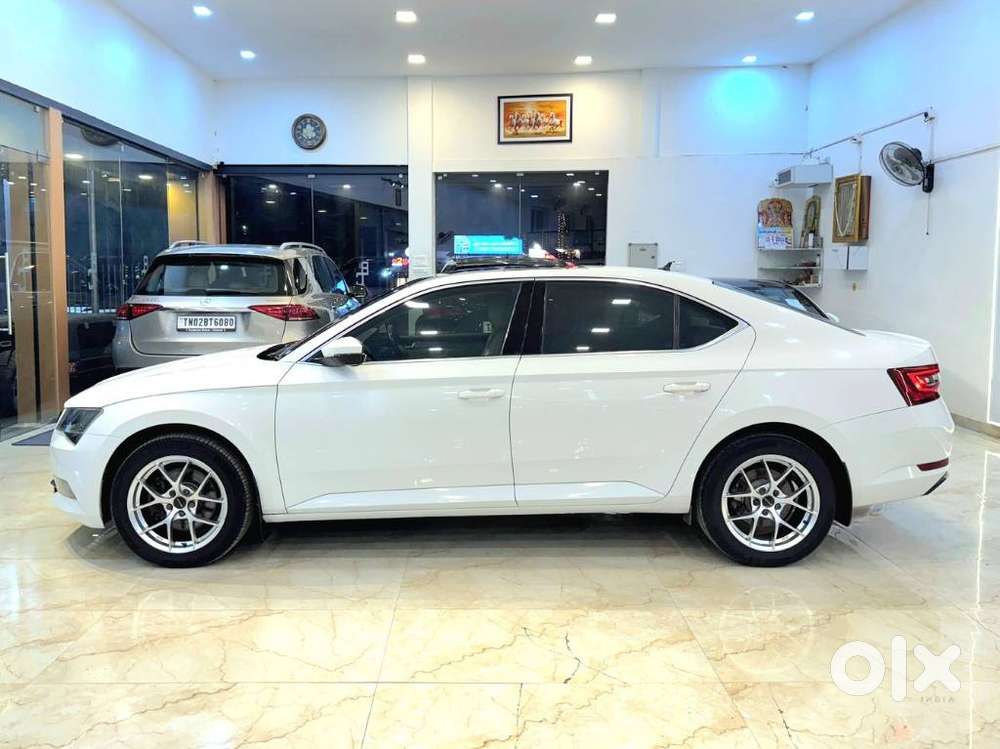 Skoda Superb Style 1.8, 2017, Petrol