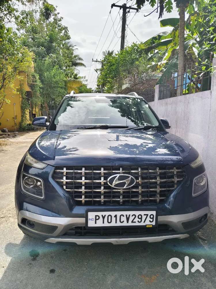 Hyundai Venue 2019 Diesel 131000 Km Driven