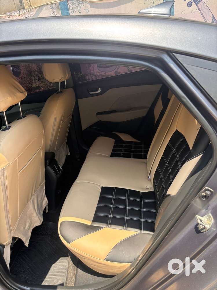 Hyundai Verna Transform 1.6 Sx Vtvt, 2016