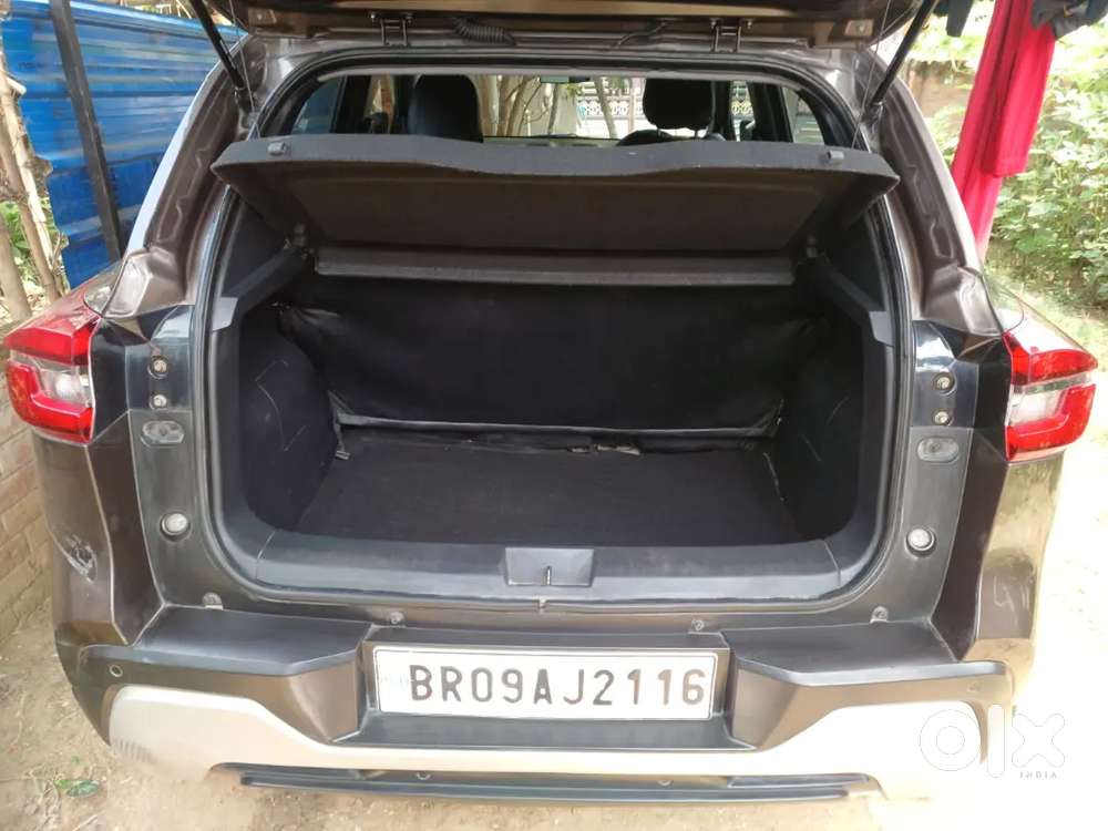 Nissan Magnite 1.0 Xv 2021 Model