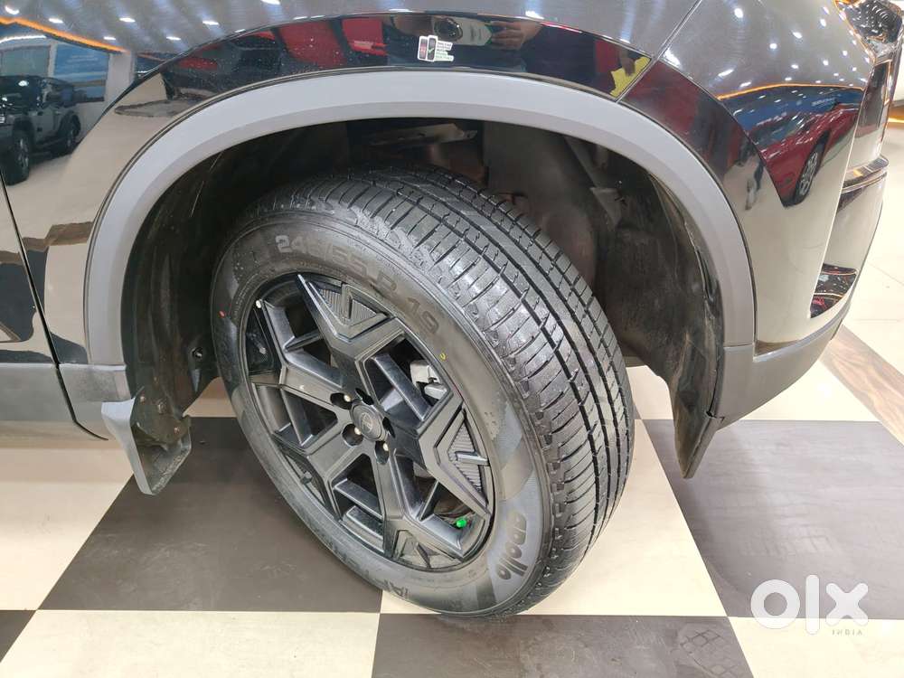 Tata Safari Accomplished Plus Dark Edition At, 2024, Diesel
