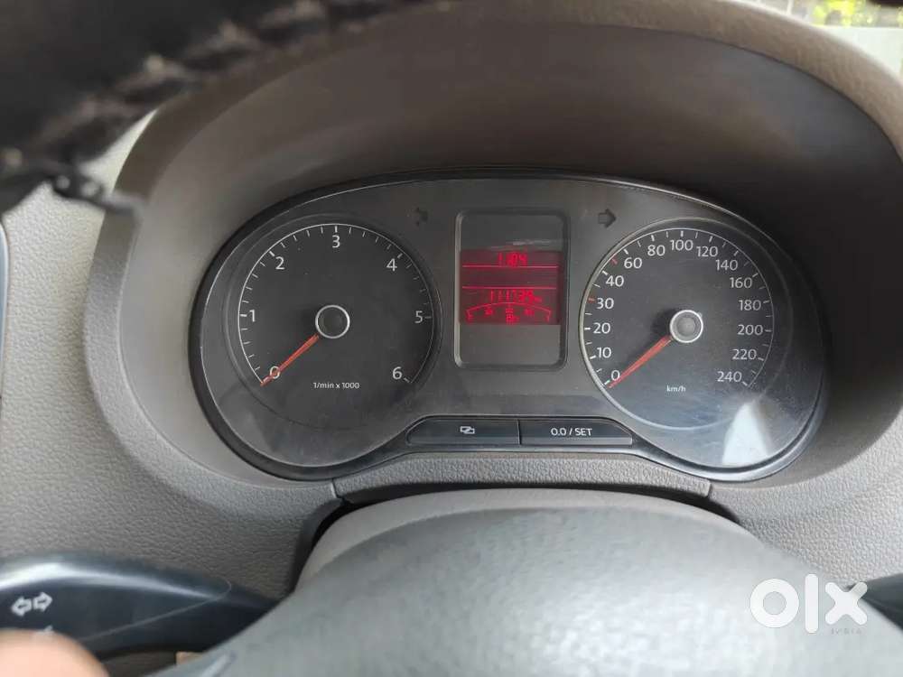 Single-user Vw Vento Highline 1.6 Tdi, New Suspension ,full Vw History