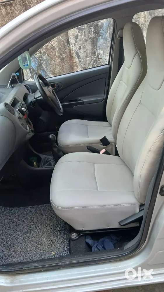 Toyota Etios 2012 1.5g Petrol Silver Well Maintained