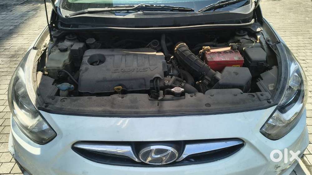 Hyundai Verna Fluidic 1.6 Vtvt Sx, 2013, Diesel