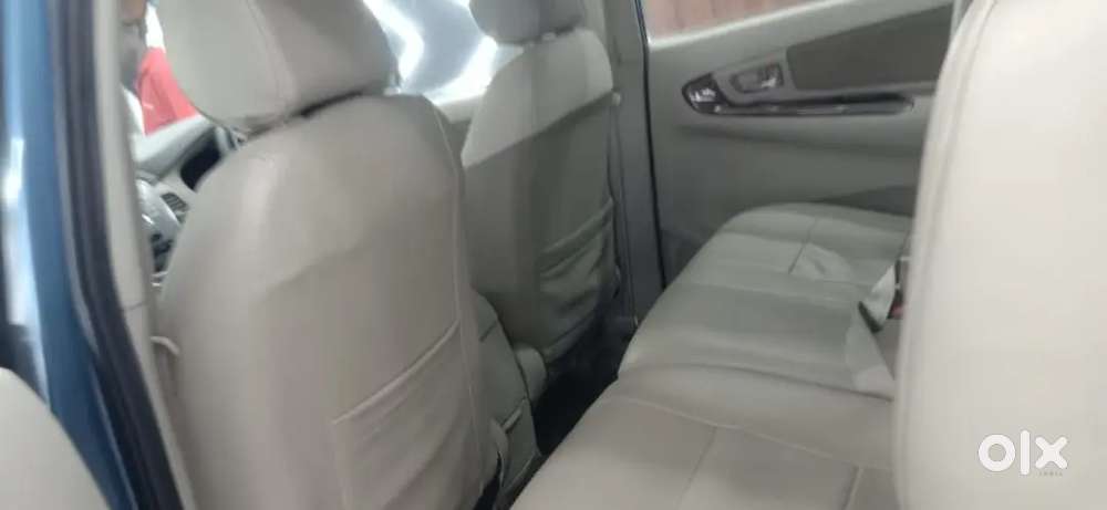 Toyota Innova Diesel 7 Str 2013