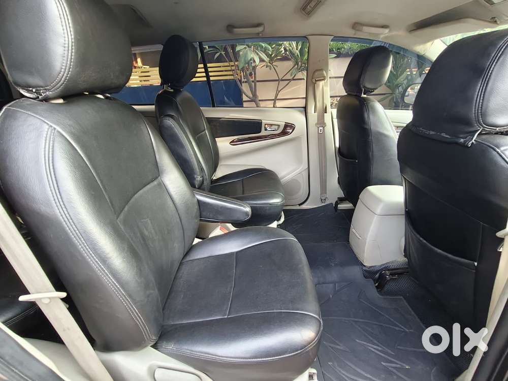 Toyota Innova 2.5 V 8 Str, 2014, Diesel