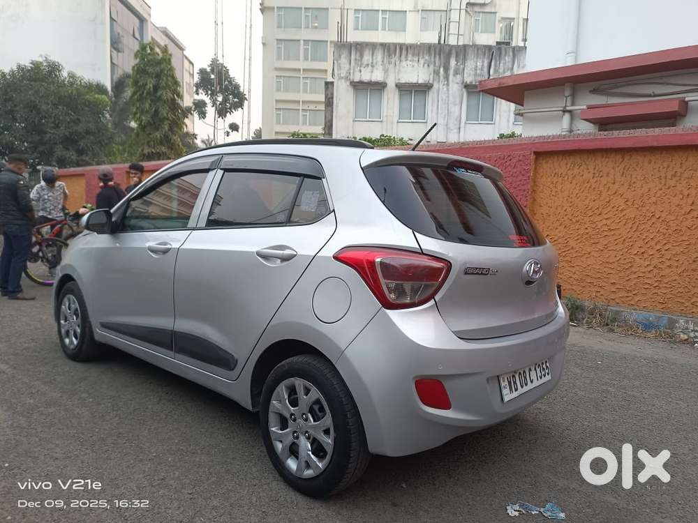 Hyundai Grand I10 2016-2017 Sportz Celebration Edition, 2016, Petrol
