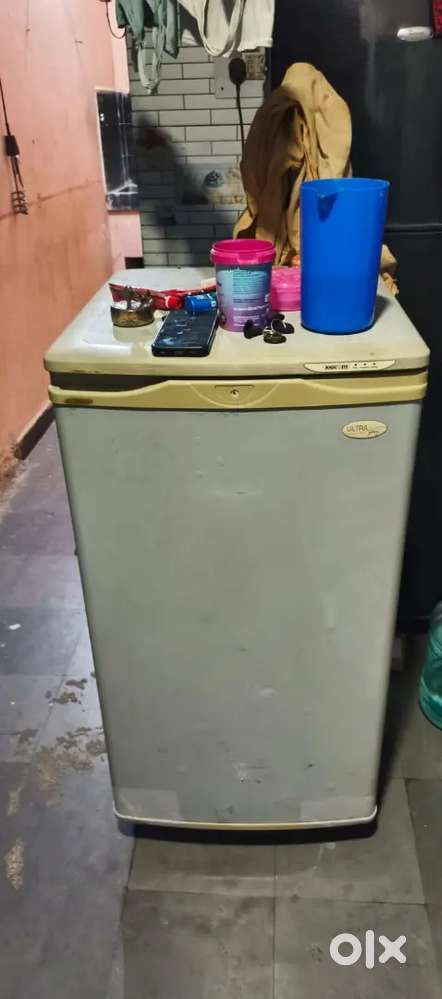 FURNITURE ITEMS