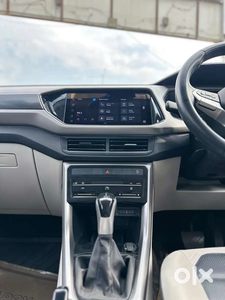 Volkswagen Taigun 1.0 Tsi Highline At, 2023, Petrol