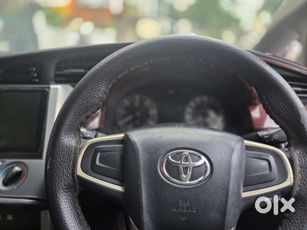 Toyota Innova Crysta 2.4 G Mt, 2016, Diesel