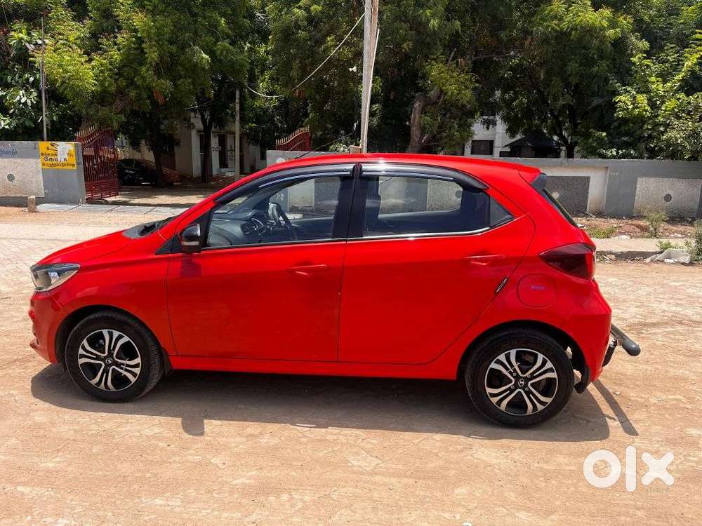 Tata Tiago 1.2 Revotron Xt (o), 2024, Petrol
