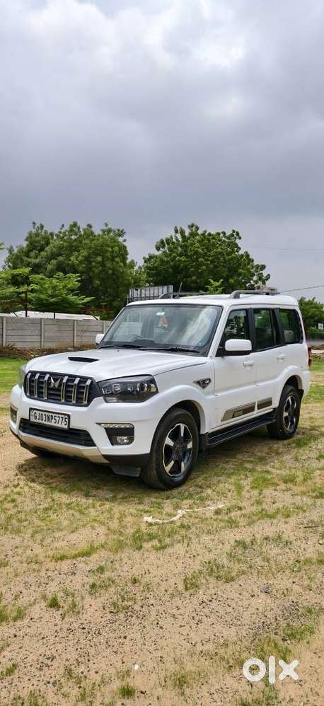 Mahindra Scorpio Classic 2.2 S 11 Mt 7 Str, 2024, Diesel