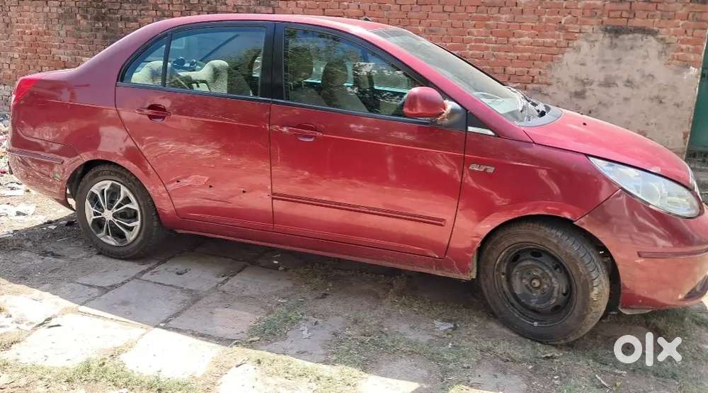 गाड़ी मे क़ोई कमी नहीं हैँ