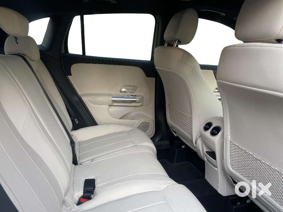 Mercedes-benz Gla 200, 2023, Petrol