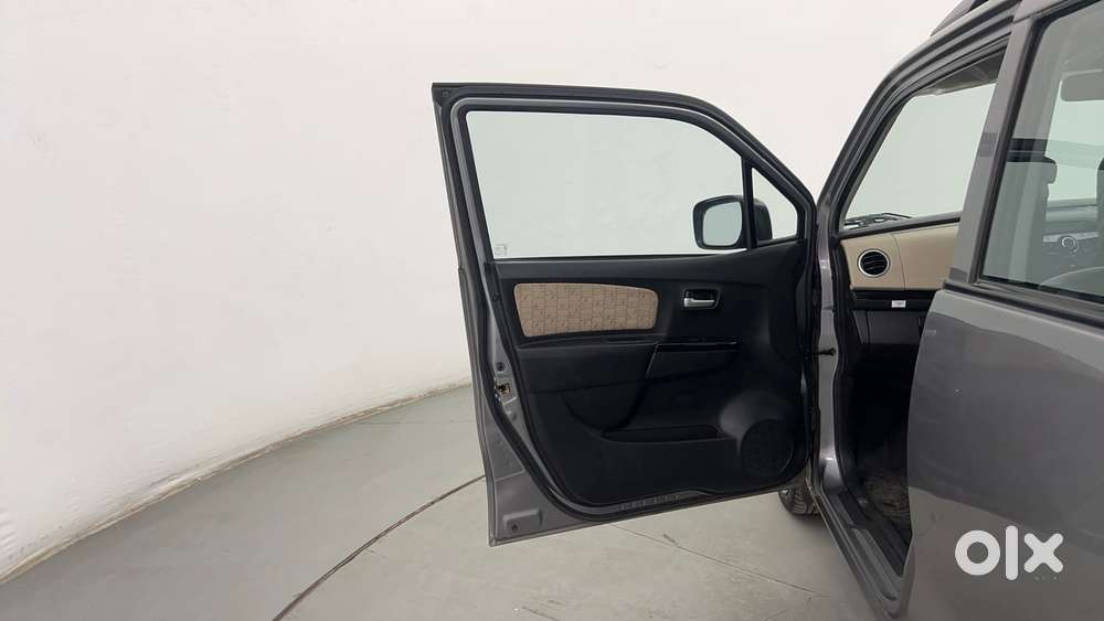 Maruti Suzuki Wagon R 1.0 Vxi (o) Amt, 2017, Petrol