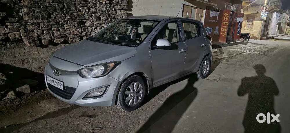 Hyundai I20 Spotz 2012 Year