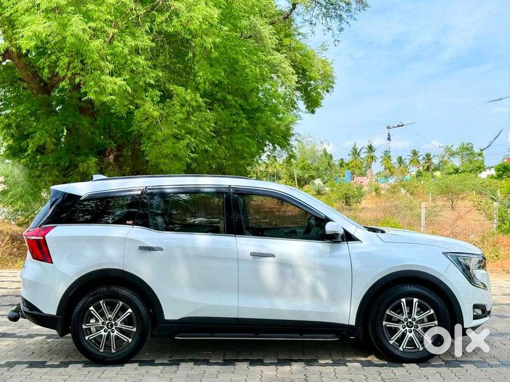 Mahindra Xuv700 2.2 Ax 7 Diesel Mt Luxury Pack Str, 2025, Diesel