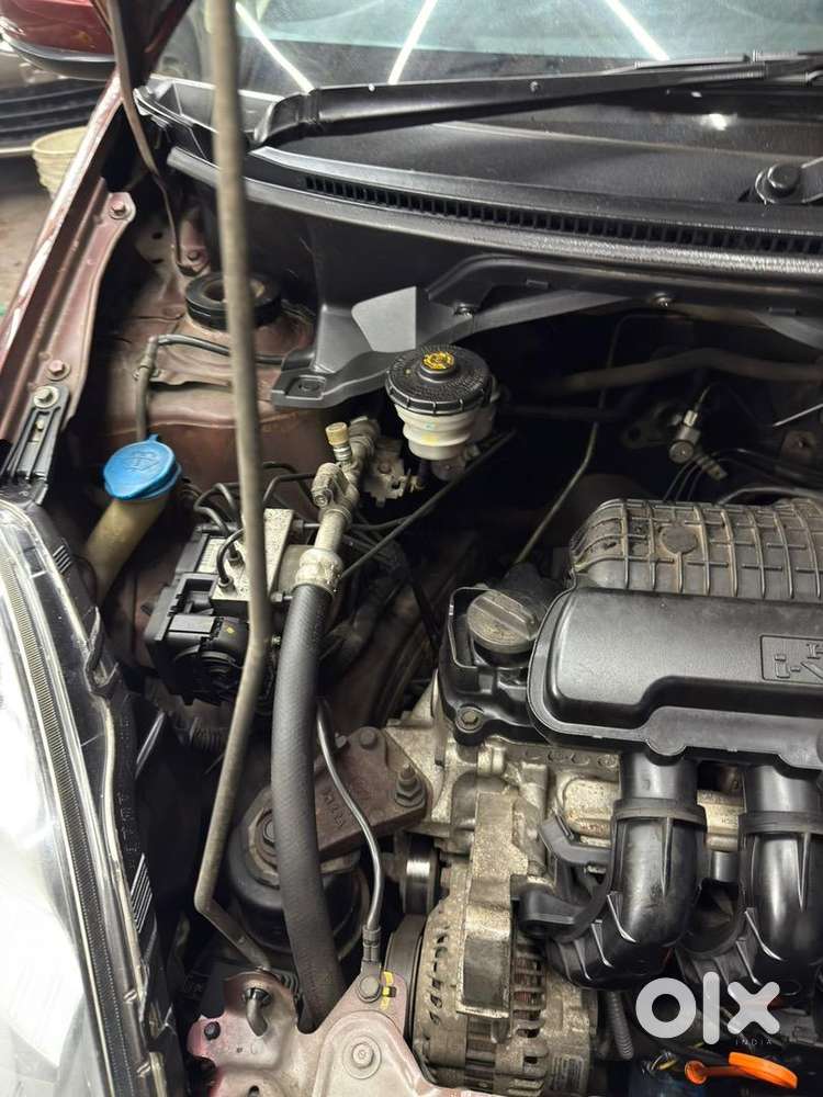 Honda Amaze 2nd Gen 2016 Petrol Good Condition