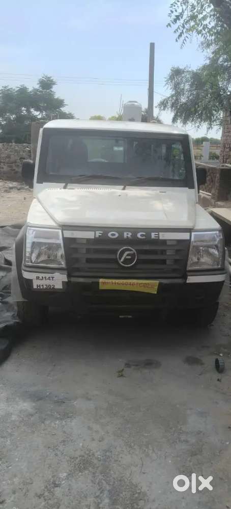 Force Motors Trax Cruiser Diesel Automatic 2026