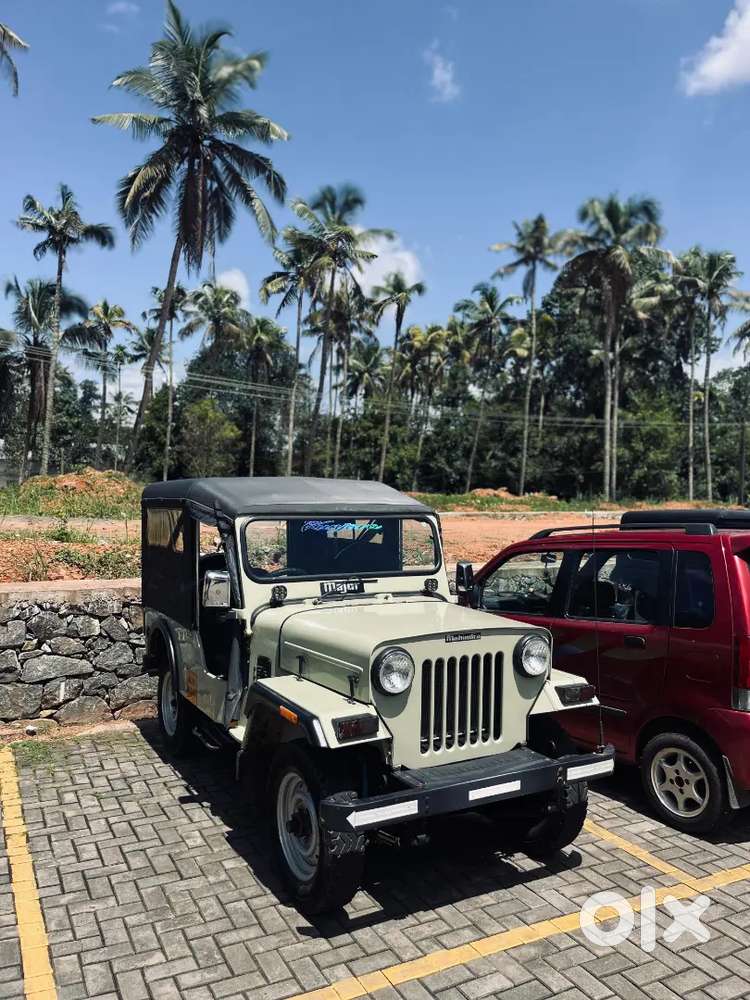 Mahindra Jeep  2002