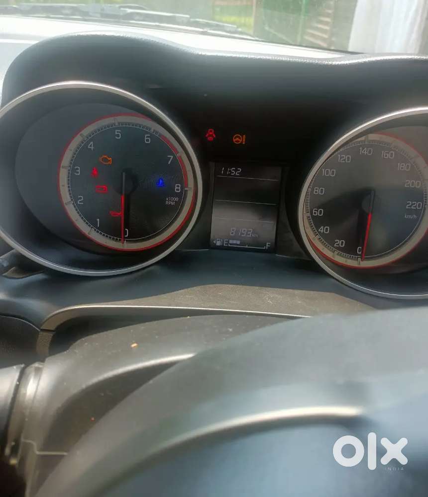Maruti Suzuki Swift 2021vxi