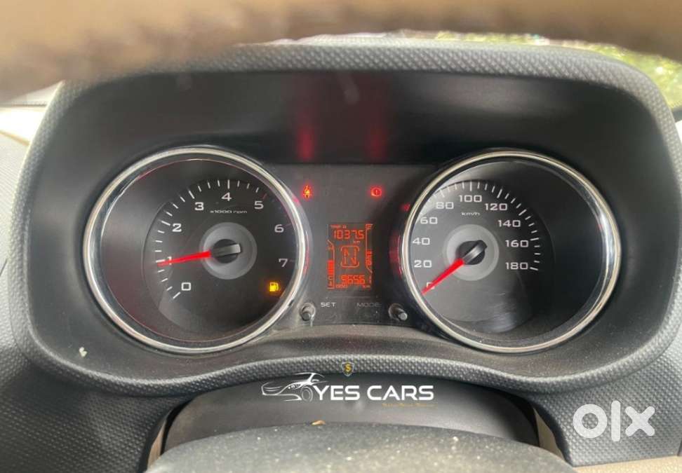 Mahindra Tuv 300 T8, 2016, Diesel