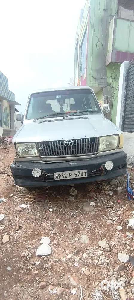 Toyota Qualis Rs Diesel 2004