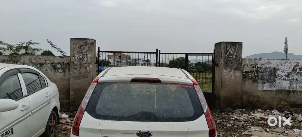 Ford Figo Diesel 2012 Top Modal Lcd Lgi Hai 4ro Alloy Wheels Hai