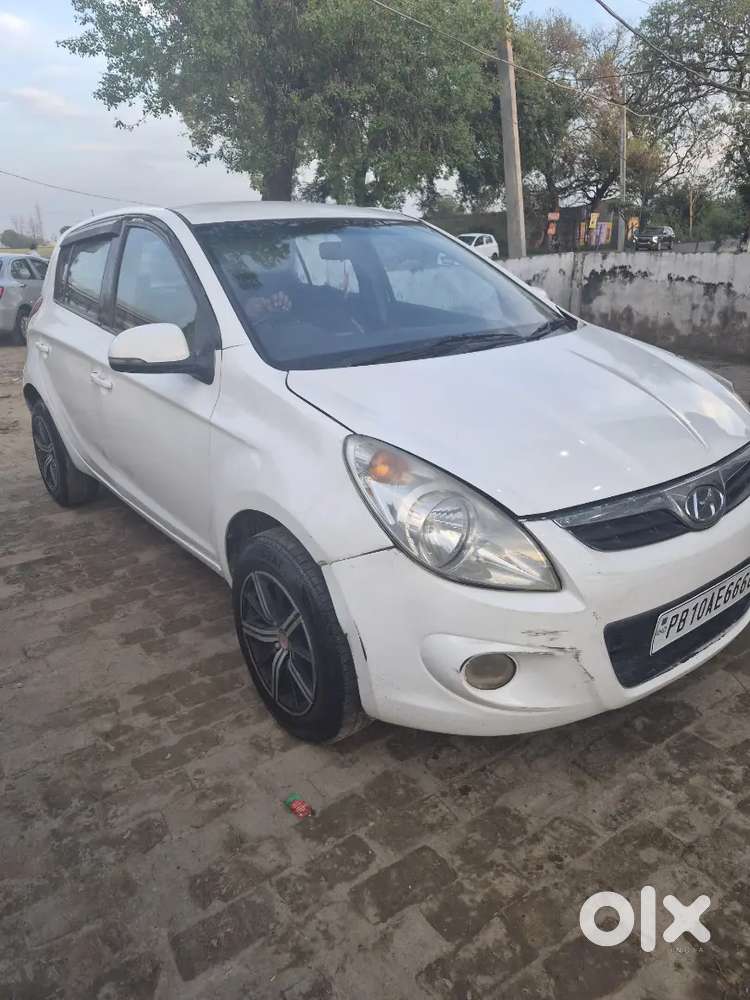 Hyundai New I20 2012 Diesel 96000 Km Driven