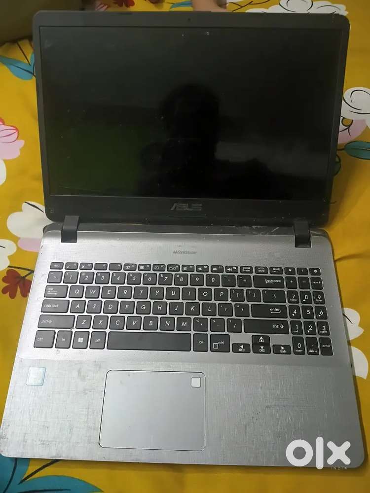 ASUS LEPTOP X507U