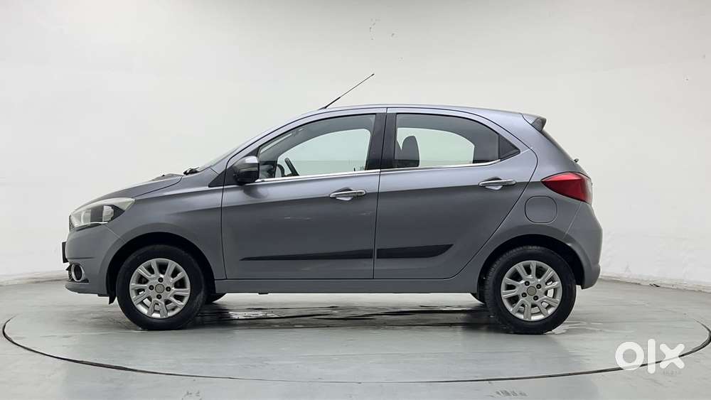Tata Tiago Xza, 2018, Petrol