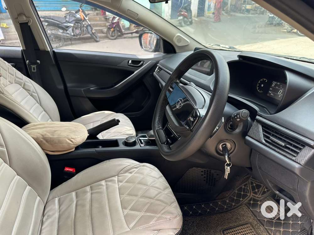 Tata Nexon Petrol 2025