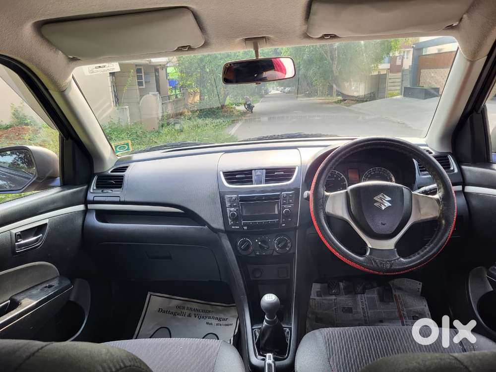 Maruti Suzuki Swift Vxi Ags, 2015, Petrol