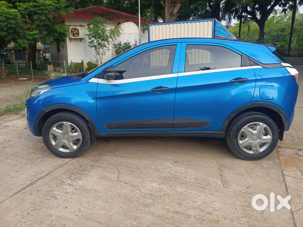 Tata Nexon 1.2 Revotron Xma Amt (s), 2019, Petrol
