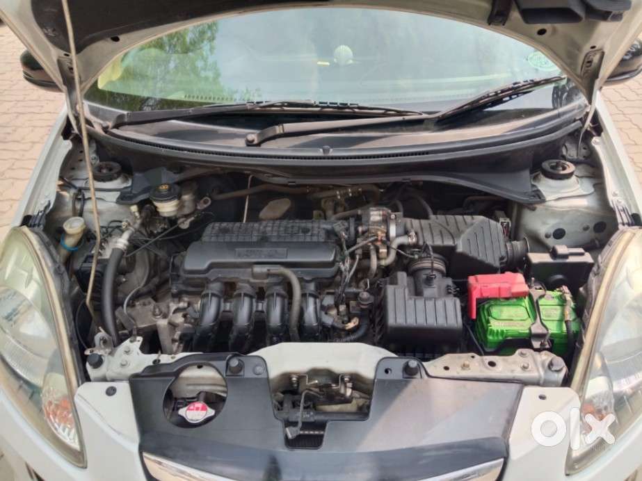 Honda Brio 2013-2016 Vx At, 2015, Petrol
