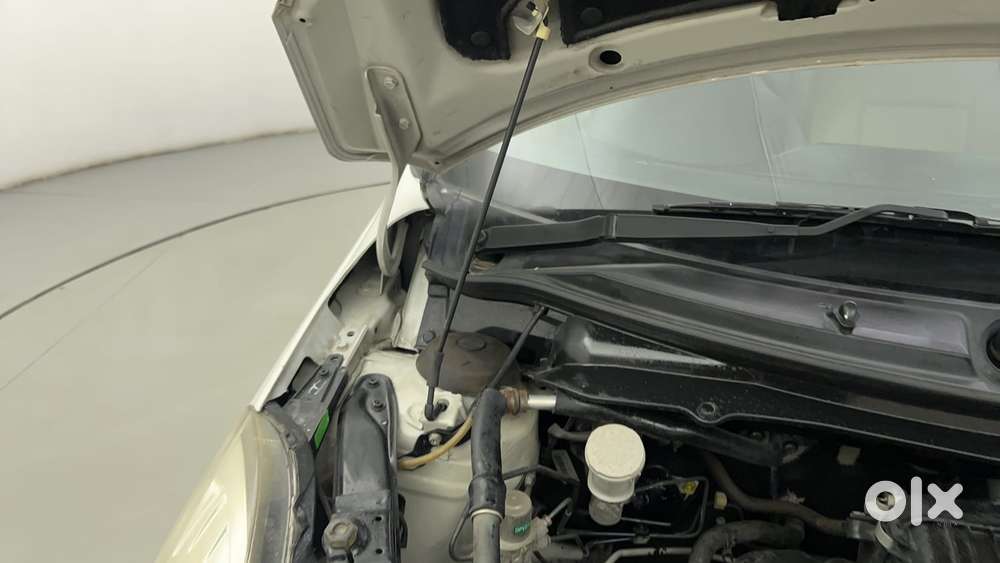 Maruti Suzuki Swift Dzire 1.3 Vxi, 2015, Petrol