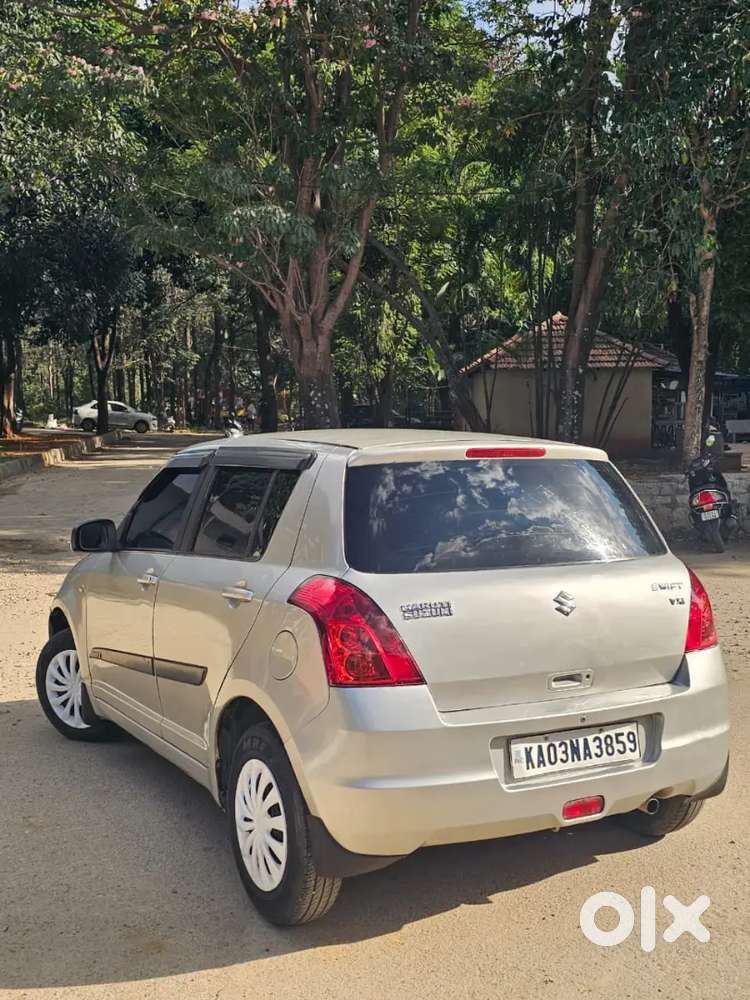 Maruti Suzuki Swift Vxi Petrol Manual 2010